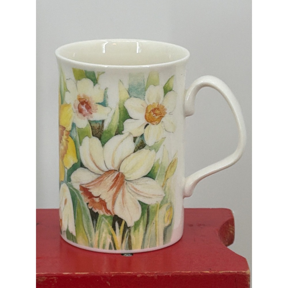 Royal Doulton Expressions Bouquet Mug Bronwen Kerigan Daffodil Fine China 1993
